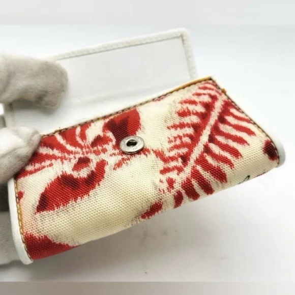 Gucci Red and Cream Key & Card Holder - Picture 6 of 11